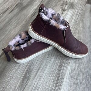 Toms Ankle Leo Paxton faux fur Leather Boots sneakers slip on sz 7 Cheetah Print